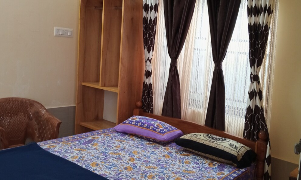 Single Deluxe Room